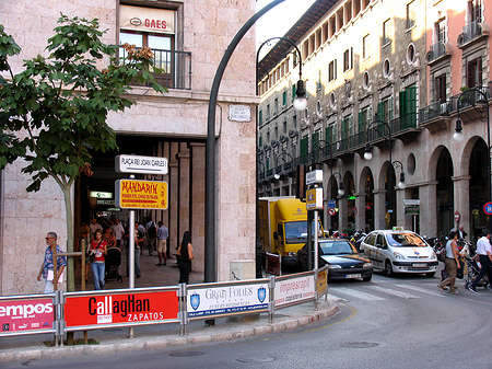 Auf den Straßen von Palma - Mallorca (Palma de Maljorka)