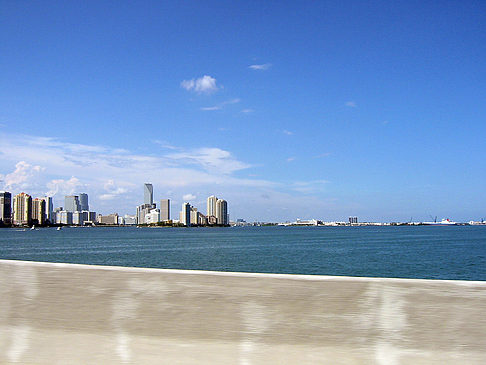 Blick von den Straßen auf Miami - Florida (Miami)